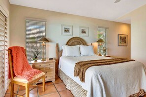 3 bedrooms, iron/ironing board, WiFi, bed sheets - 3BR Gulf-Front Luxury with Panoramic Views (Englewood)