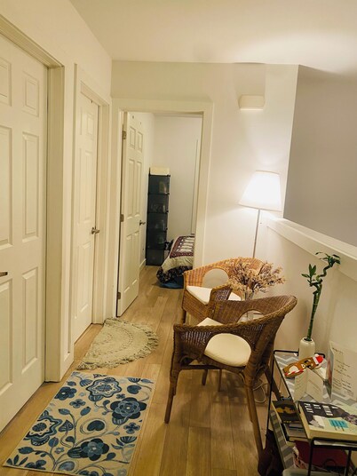 Stunning 3 bedroom modern apartment in Downtown Toronto