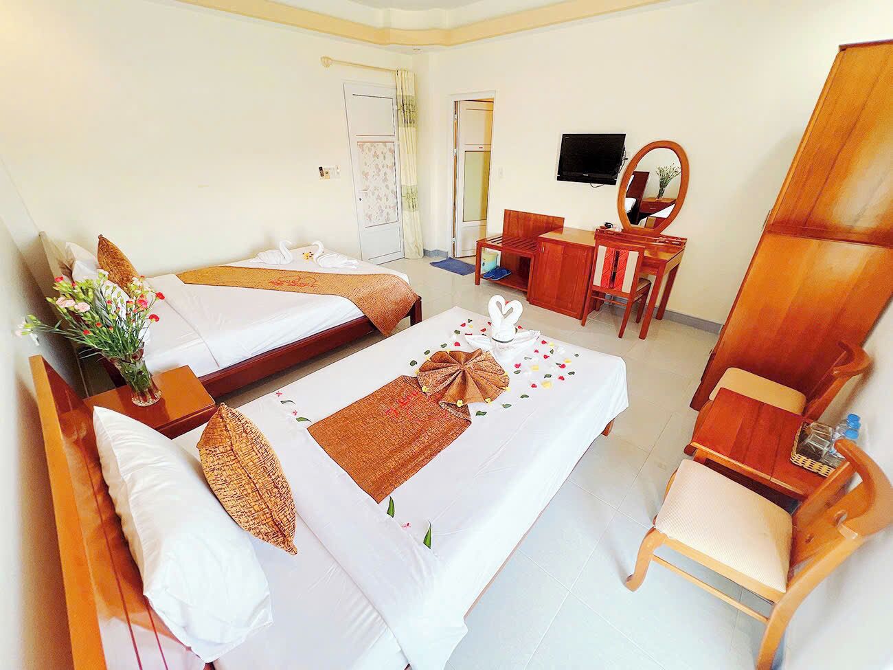 Safe på rommet, blendingsgardiner og wi-fi (inkludert)