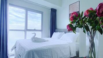 3 bedrooms, in-room safe, desk, iron/ironing board
