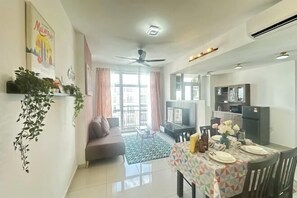 Room - ABHome [Holiday Suite] Midas Seri Alam #Mall #JB (Plentong)