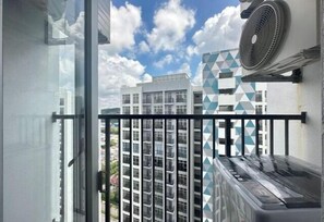 Room - ABHome [Holiday Suite] Midas Seri Alam #Mall #JB (Plentong)