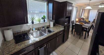 Cozy Apartment near University Dr.