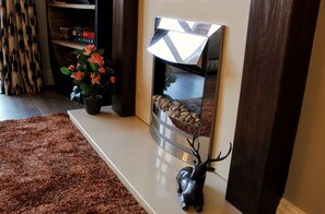 Interior - Azalea -  an apartment that sleeps 4 guests  in 2 bedrooms (Central Keswick)