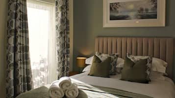 Iron/ironing board, free WiFi, bed sheets, wheelchair access