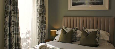 Iron/ironing board, free WiFi, bed sheets, wheelchair access