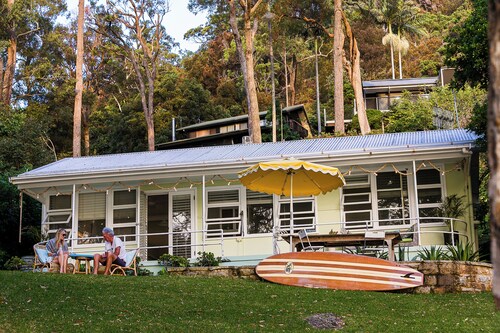 Tranquil waterfront getaway