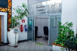 Unclassified image, 3 of 4, button - Holiday Inn MUTARE by IHG (Target Area)
