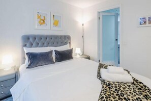 Room - Stunning View 2B APT Free Parking in Dockland (Docklands)