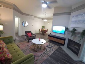 Apartment, 2 Bedrooms | Interior