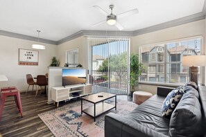 อพาร์ทเมนท์, 1 ห้องนอน | ด้านหน้าที่พัก