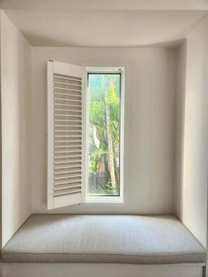 Interior - Peaceful Balmoral Family Retreat | 4 Bedroom - PO31-Balmoral (Brisbane)