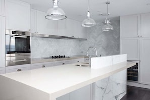 Fridge, microwave, oven, stovetop - Reflections 1705 Sky Home (Gold Coast)