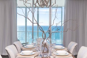 Dining - Reflections 1705 Sky Home (Gold Coast)