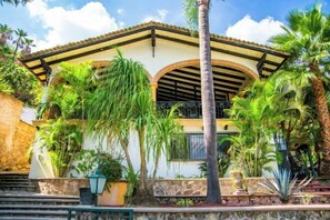 Room - ANANA Rancho San Rafael Pool and Lake Views (Ajijic)