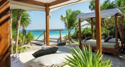 ANANA Casa Kaab Kaan Rooftop pool & Beachfront