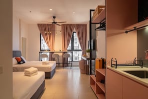 Family Studio, City View | Private kitchen | Fridge, microwave - Paxtonz KL Walk to Mall & Pool (Petaling Jaya)