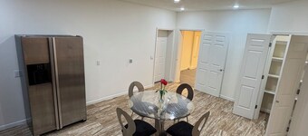 2-Bedroom 2-Bath ThePALACE @Univ of Oregon Campus 1 min fr I-5 @Hayward @Autzen!