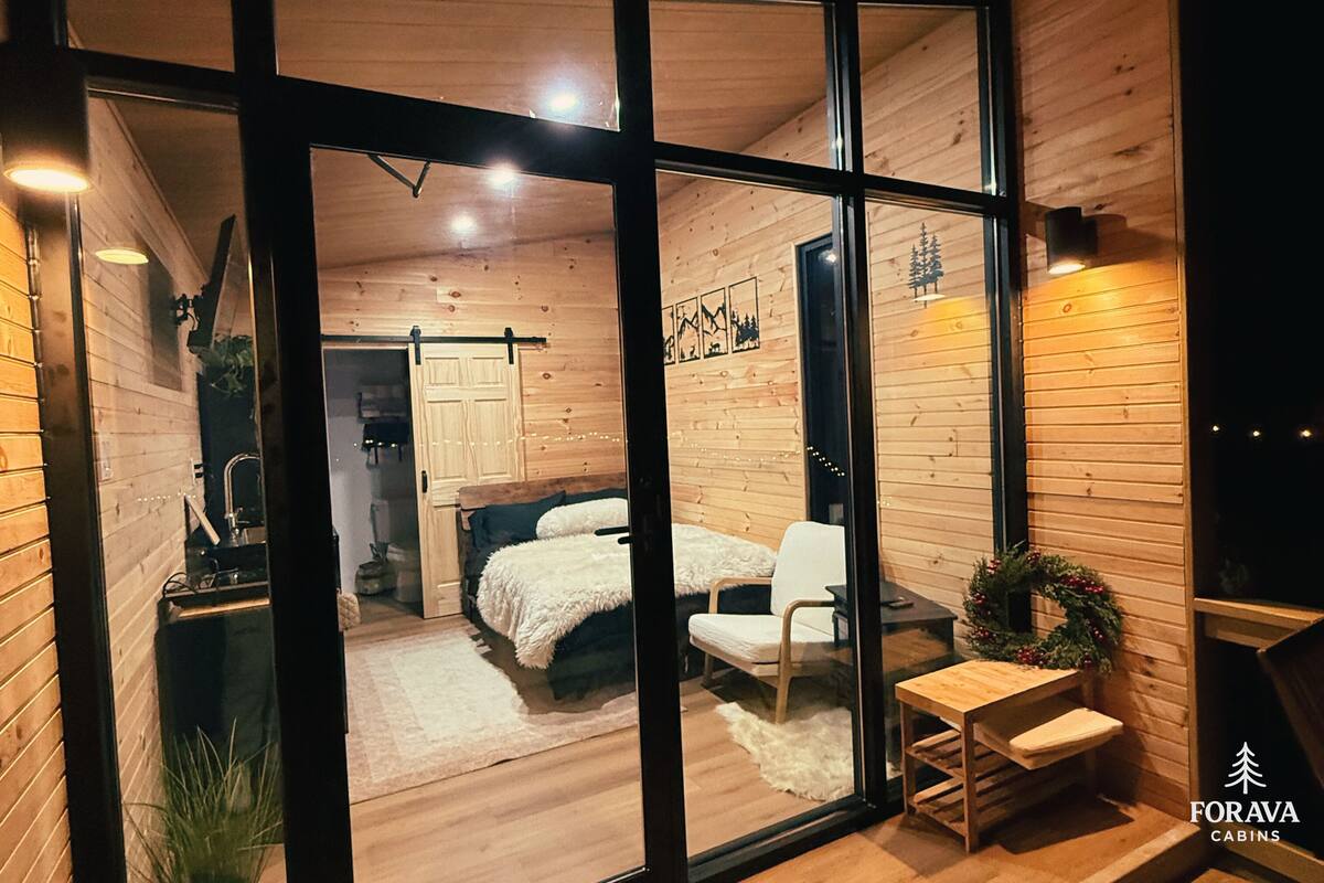 Stuga Deluxe - utsikt mot trädgården | Gratis wi-fi