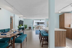 Dining - Block to Beach, Modern 3BR w/AC, Patio, Parking (San Juan)