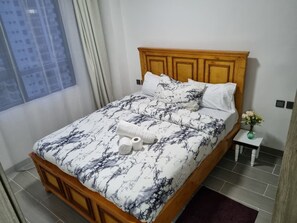 2 chambres, bureau, fer et planche à repasser, Wi-Fi gratuit