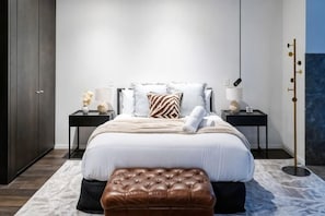 Unclassified image, 3 of 25, button - Luxury Melbourne CBD Apt in Iconic QT Hotel (Melbourne)