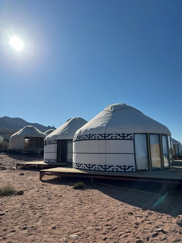 Oimo Tash Yurt Camp