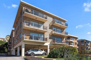 Exterior - Coastal Minimalist Retreat Steps from the Water (The Entrance)