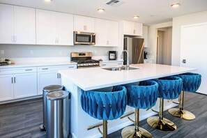 ハウス (3 Bedrooms) | 客室内のダイニングエリア