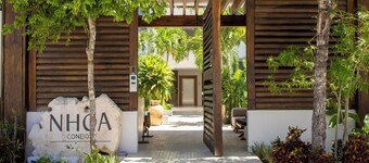 NHOA 111C Lux 1BRPool access Aldea Zama