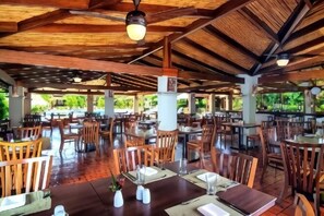 Restaurant - DoubleTree by Hilton Hotel Cariari San Jose - Costa Rica (Belen)
