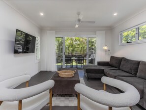 Lejlighed - 3 soveværelser - terrasse | Opholdsområde | Fladskærms-tv
