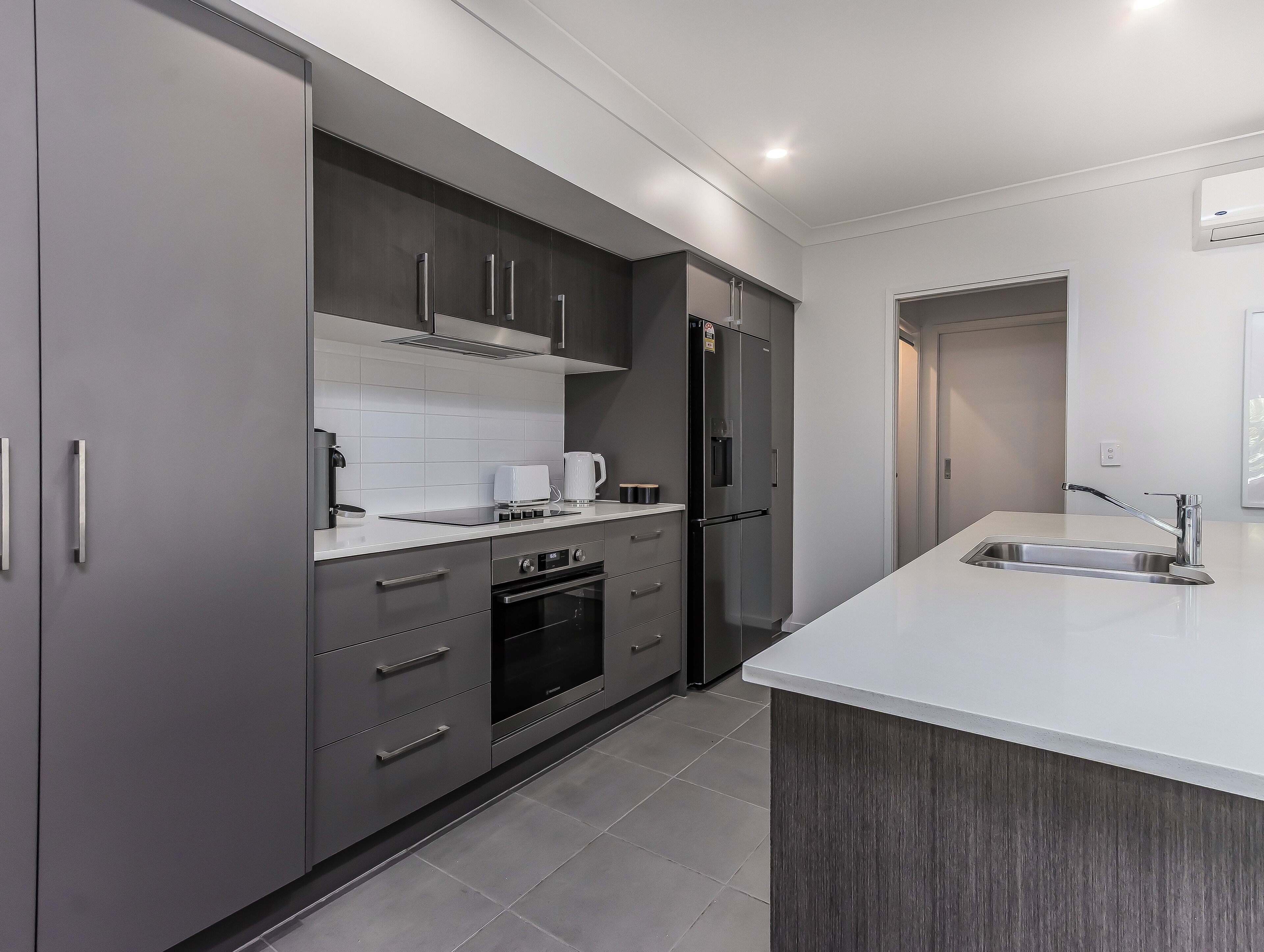 Apartment, 3 Bedrooms, Patio | Private kitchen | Electric kettle