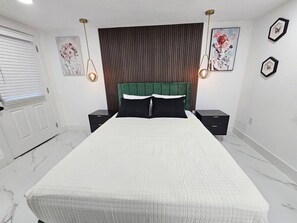 2 bedrooms, desk, iron/ironing board, travel cot