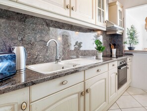 Fridge, microwave, oven, cookware/dishes/utensils - Belleza II by Interhome (Roses)