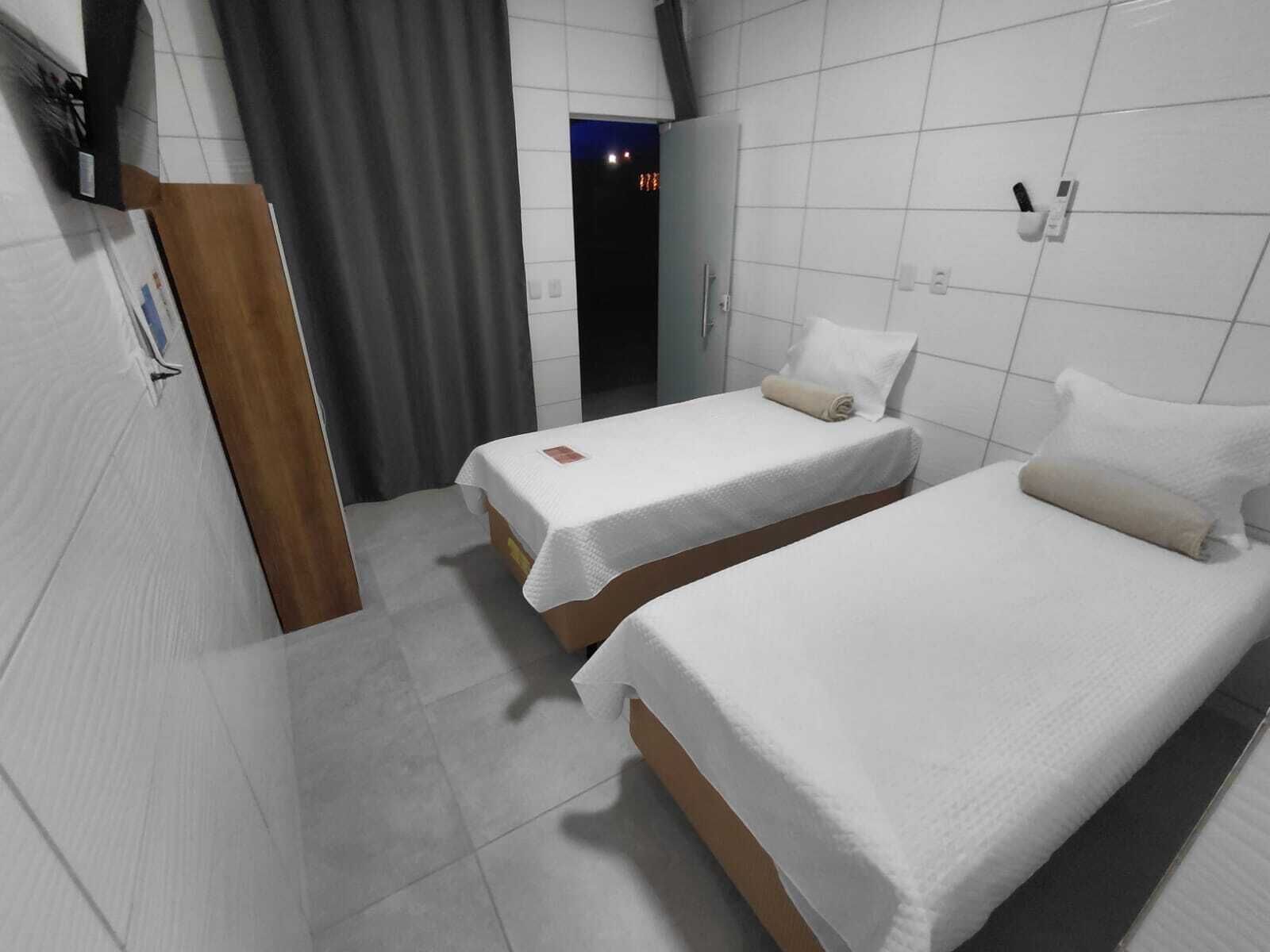 Quarto duplo standard | Escrivaninha, espaço de trabalho para notebook, Wi-Fi de cortesia