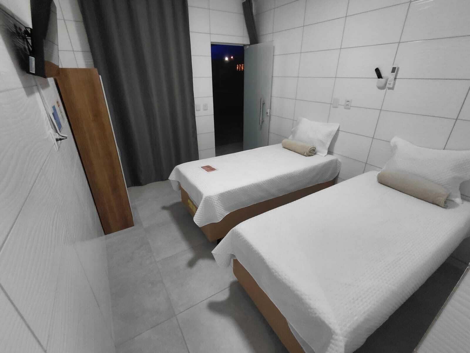 Habitación estándar con 2 camas individuales | Escritorio, espacio para trabajar con un portátil, wifi gratis