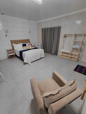 Suite Deluxe, 1 cama matrimonial, para no fumadores | Escritorio, espacio para trabajar con laptop y wifi gratis 