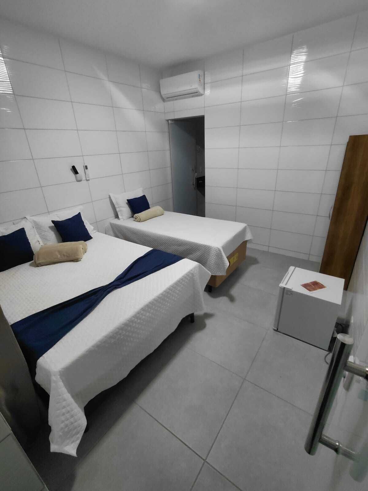 Family Triple Room | Desk, laptop workspace, free WiFi