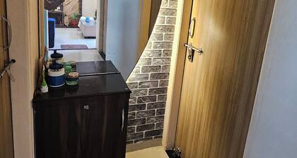 Stay N Slay Apartment