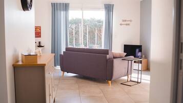 Comfort Apartment, 2 Bedrooms | Living area | TV