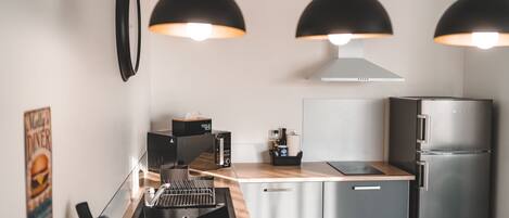 Appartement Standard, 1 chambre | Repas dans la chambre