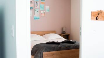 Appartement Classique, 1 chambre, vue cour intérieure | Rideaux occultants, chambres insonorisées, fer et planche à repasser