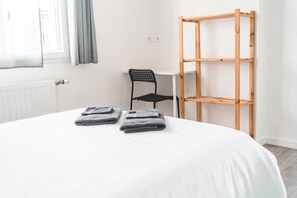 Appartement Standard, 1 chambre | Rideaux occultants, chambres insonorisées, fer et planche à repasser
