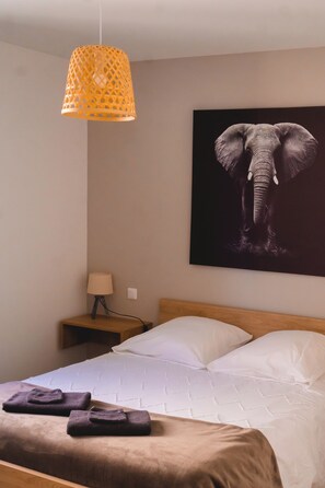 Perhehuoneisto, 2 makuuhuonetta, näköala pihalle | Pimennysverhot, äänieristys, silitysrauta/-lauta, ilmainen Wi-Fi