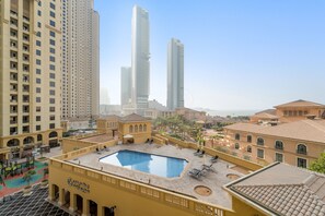 Pool - Spacious 3 BR in JBR with Beach Access (Dubai)