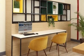 Business centre - Holiday Inn CD. DEL CARMEN by IHG (Ciudad Del Carmen)