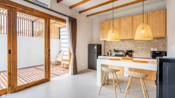 Villa Classique | Cuisine privée | Tables à manger