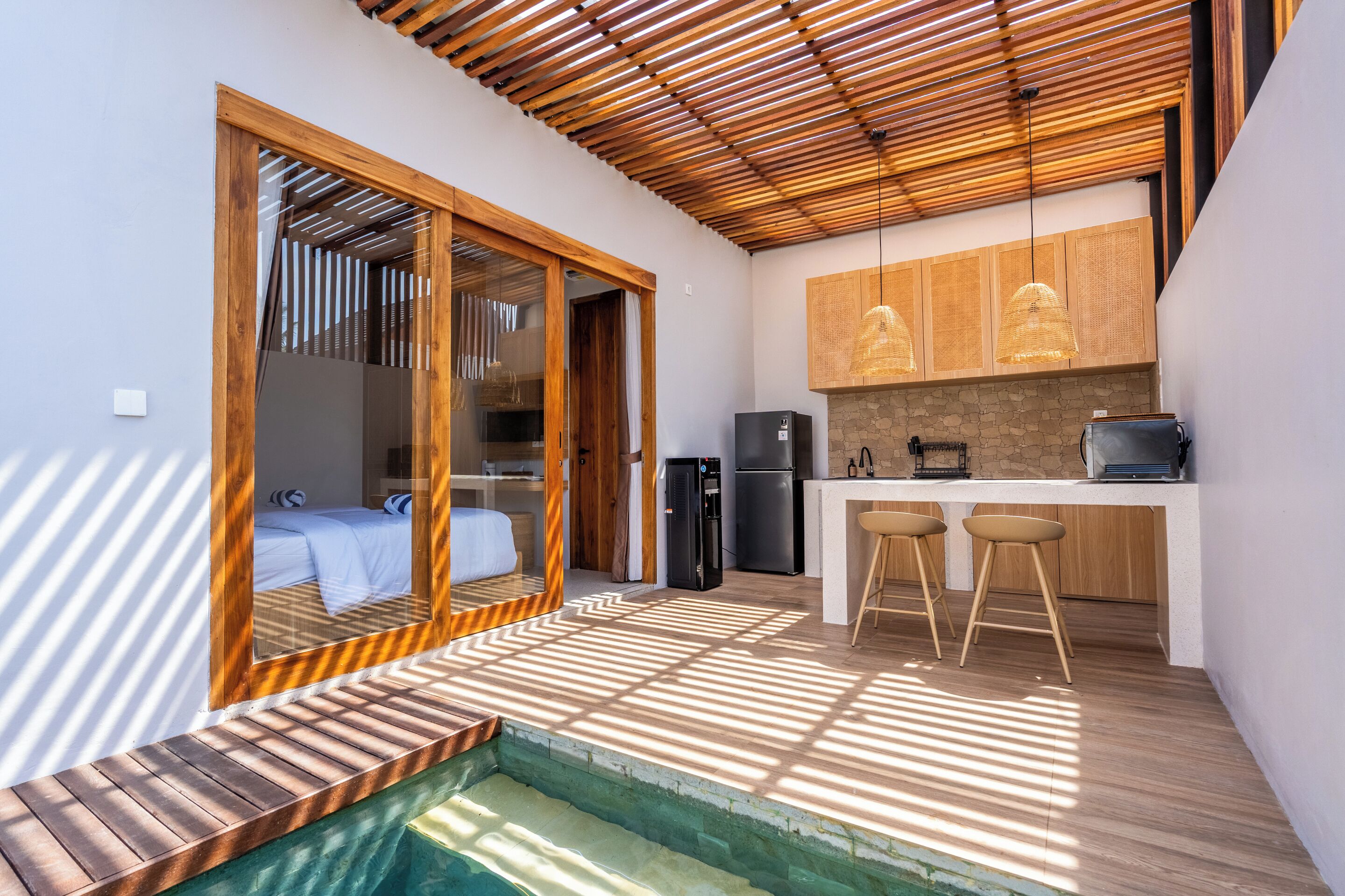 Villa | Coin séjour | TV connectée de 32 pouces avec chaînes numériques