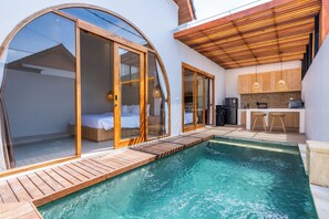 Villa | Living area | 32-inch Smart TV with digital channels - Amartya Villa by Betterplace (Ubud)